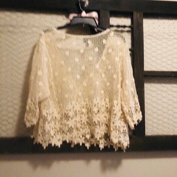 Rabbit Rabbit Rabbit Cream Floral Top - Picture 5 of 5